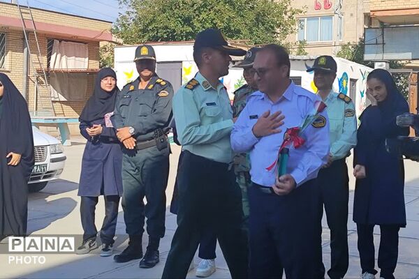 آیین گرامیداشت هفته نیروی انتظامی در دبیرستان الزهرا