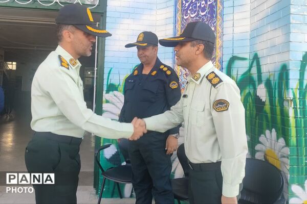 آیین گرامیداشت هفته نیروی انتظامی در دبیرستان الزهرا