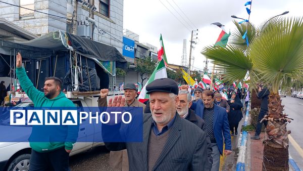 راهپیمایی مردم فریدونکنار در یوم الله 22 بهمن