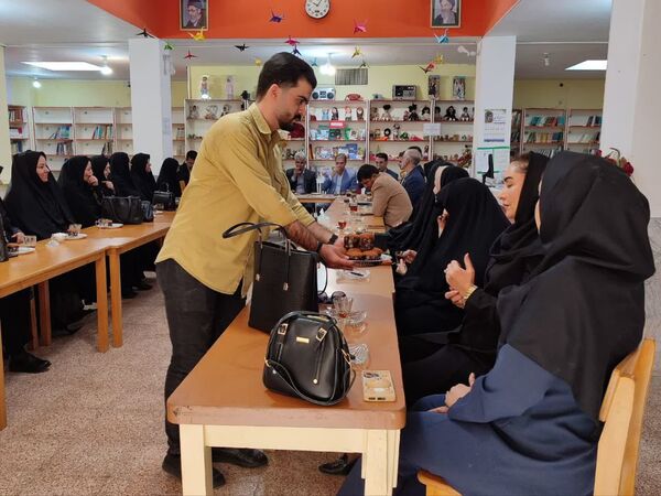جلسه تقدیر از مدیران و معاونین پرورشی در کانون پرورش فکری کودکان و نوجوانان