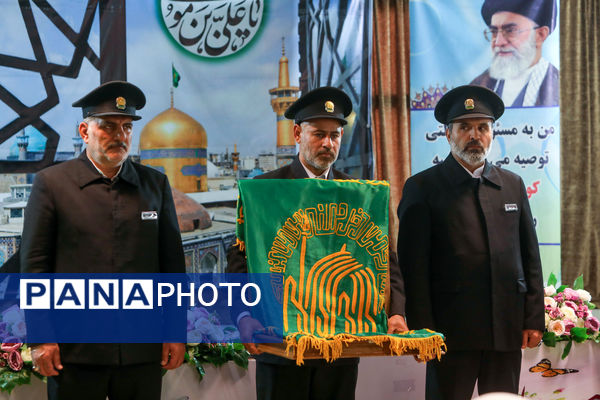 حضور تولیت آستان قدس رضوی در جمع دانش‌آموزان با آسیب بینایی مشهد