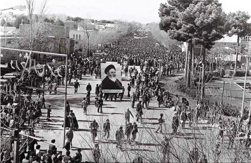 دهم فروردین، روز حماسه مردم دارالعباده یزد