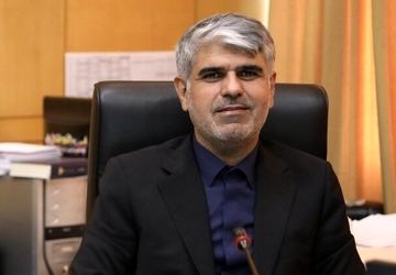 دانش‌آموزان باید با سلاح علم و دانش با دشمنان این مرز و بوم مقابله کنند