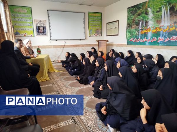 جلسه پرسش و پاسخ اتفاقات اخیر در مدرسه شهید محمد آسوده خلیل آباد