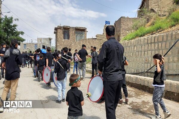 آیین باشکوه عزاداری امام حسین علیه السلام در روز عاشورای حسینی-۱