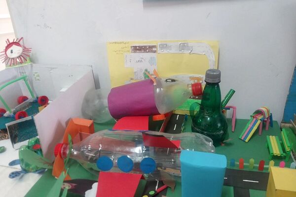  نمایشگاه هفته پژوهش و نواختن زنگ پژوهش در دبستان دخترانه مهران