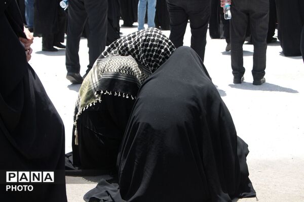 آخرین وداع با قائد شهید: پیکر مطهر آیت‌الله سیدعلی‌خامنه‌ای در میان سیل عاشقان به مصلی تهران رسید 