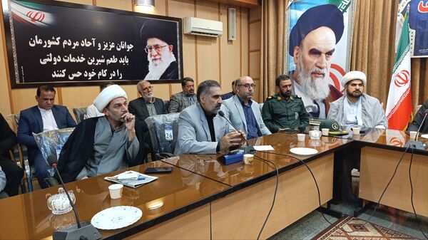 بررسی وضعیت اوقات فراغت و امکانات ورزشی در جلسه شورای فرهنگ عمومی بخش خزل با حضور نماینده نثاری
