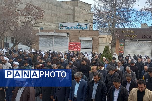 اقامه نماز عید سعید فطر در قروه