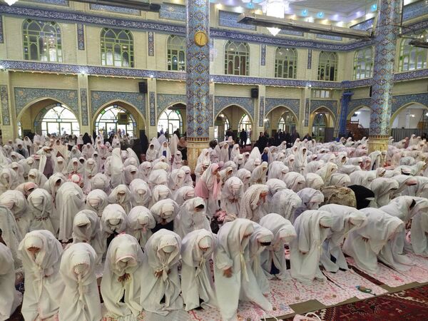 بزرگ‌ترین مراسم جشن تکلیف دانش‌آموزان پایه سوم ابتدایی شهرستان مراغه 