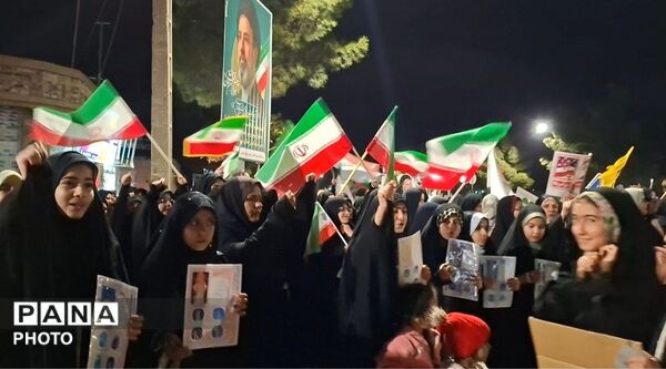 شامگاه دوازده فروردین؛شبی که طنین قدم های مردم رشتخوار،شهر را بیدار کرد