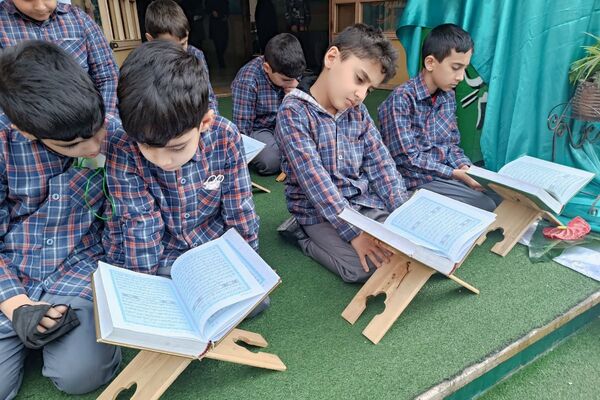 لحظه‌های نورانی با قرآن در دبستان علامه طباطبایی (ره)