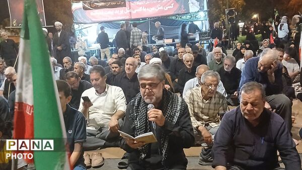 حضور مردم تویسرکان در اجتماعات شبانه 