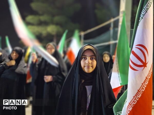 شکوفه‌های انقلاب در رشتخوار؛ حضور پرشور شبانه و پایداری پای آرمان‌ها