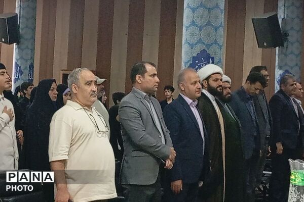 تقدیر از منتخبین مسابقات قرآن، عترت و نماز شهرستان شهریار 