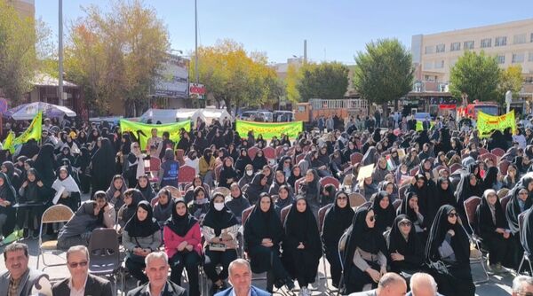 راهپیمایی ۱۳ آبان در شهرستان آباده 