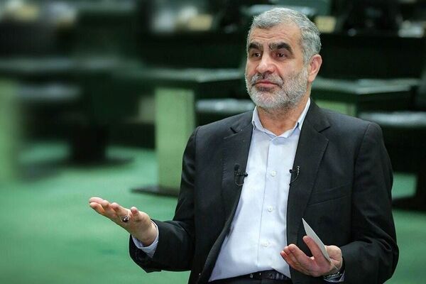 نیکزاد: تردد در تنگه هرمز تحت قانون جدید است/ محاصره شکست می‌خورد