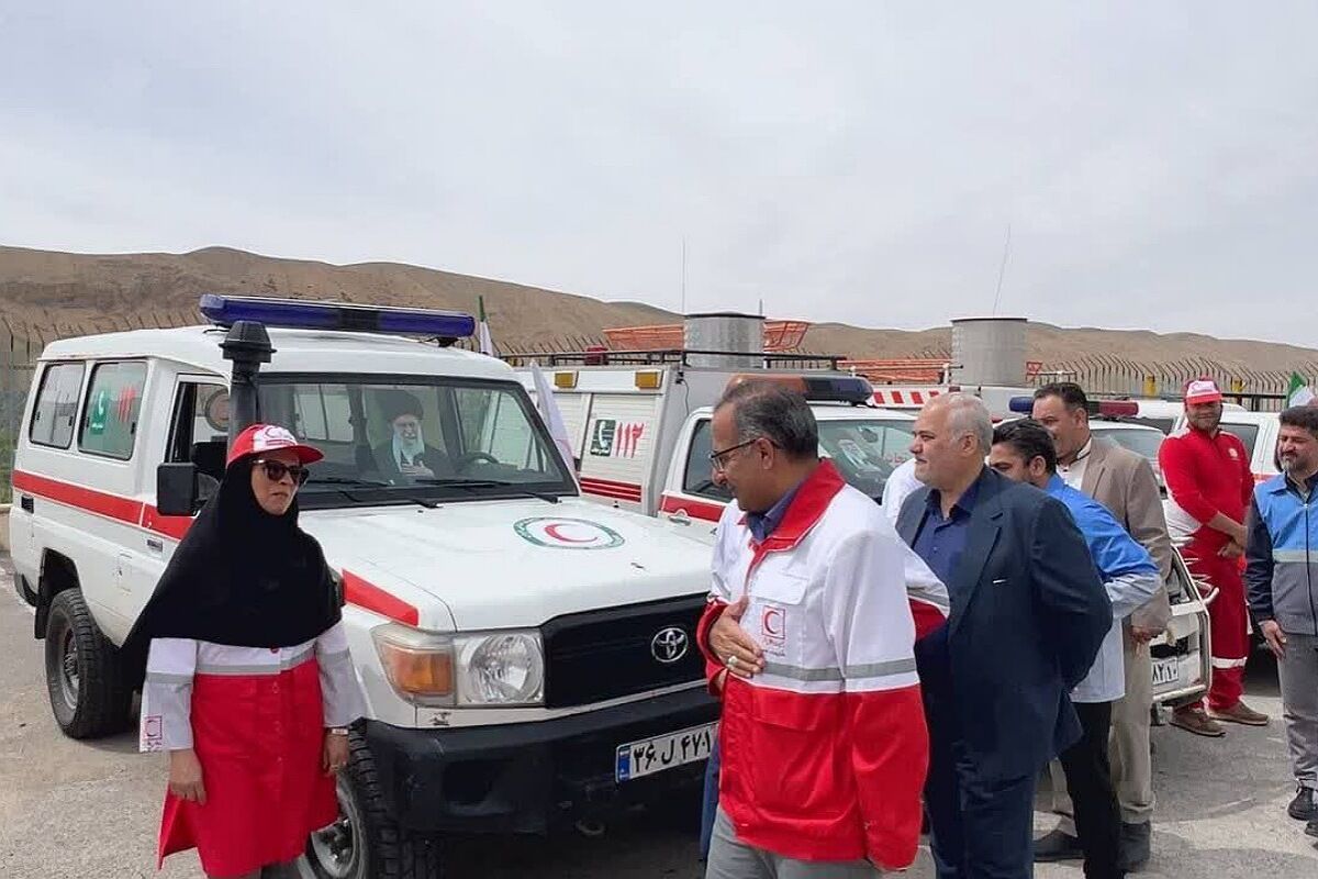 دیدار رئیس و کارکنان جمعیت هلال‌احمر شهرستان فیروزکوه با فرماندار