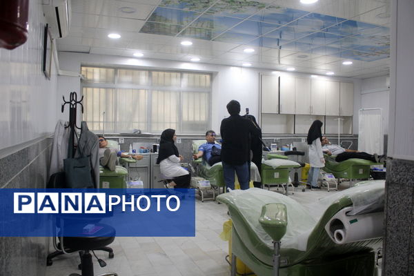 اهدای خون اصحاب رسانه بوشهر به‌مناسبت هفته بسیج