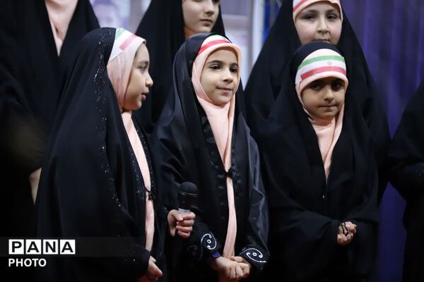 حضور مدیرکل آموزش و پرورش آذربایجان شرقی در هشتادوهشتمین تجمع شبانه‌روزی میدان ساعت