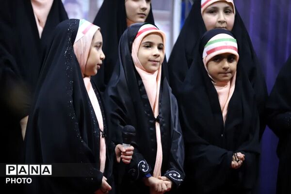 حضور مدیرکل آموزش و پرورش آذربایجان شرقی در هشتادوهشتمین تجمع شبانه‌روزی میدان ساعت