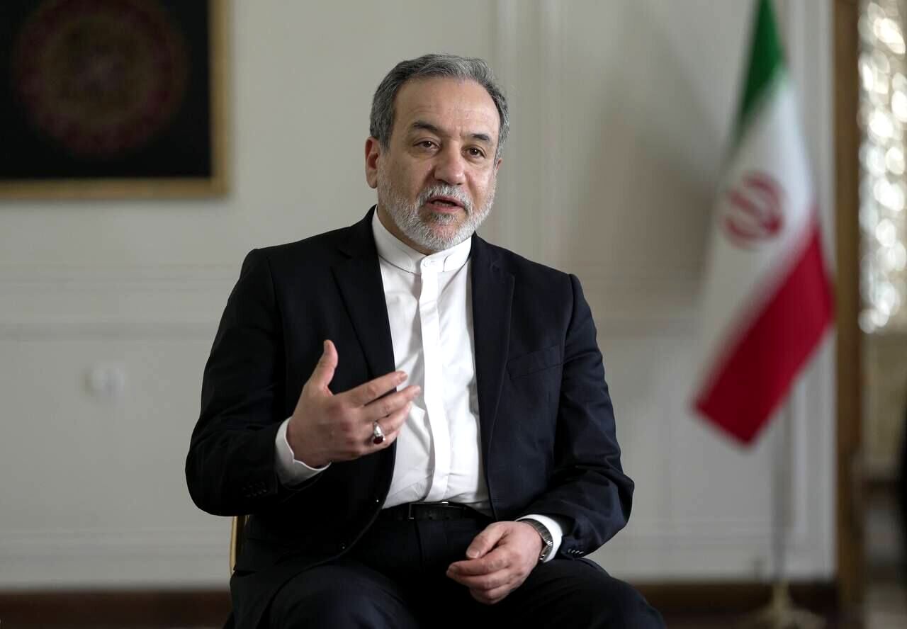 وزیر امور خارجه تبیین مواضع برحق ملت ایران از سوی نمایندگی‌های خارج از کشور را ضروری خواند