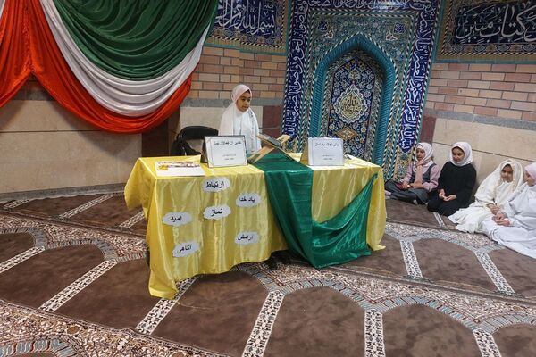پیش‌اجلاسیه نماز در مدارس فیروزکوه با تجلیل از فعالان دینی