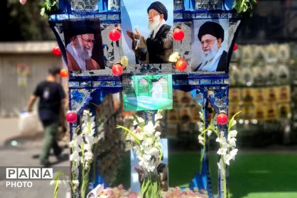 همدلی و وحدت مردم پشت صحنه حضور میلیونی در تشییع رهبر شهید 