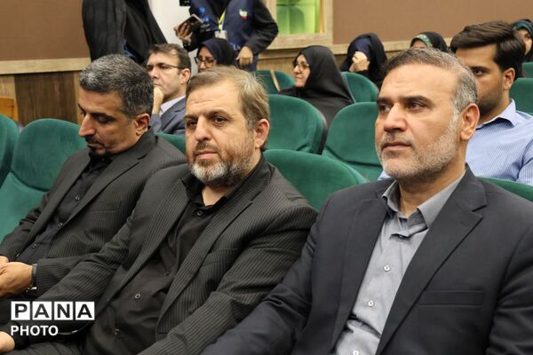 آیین تجلیل از منتخبین استانی اجلاسیه نماز