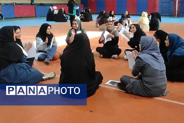 برگزاری کارگاه توانمندسازی مربیان پیش دبستانی و مهد در ناحیه یک شهرری