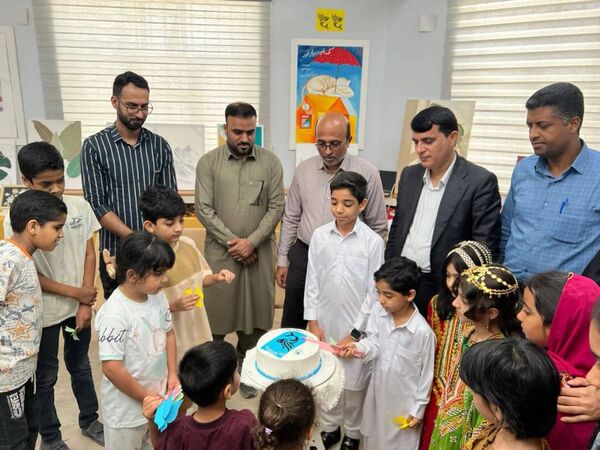 افتتاح نمایشگاه «ماهی پرنده» در مرکز کانون جاسک به مناسبت هفته دولت