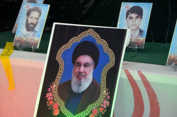 مراسم نمادین زنگ شور عاطفه ها باحضورمسئولین آموزش و پرورش