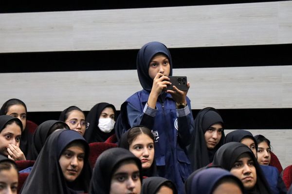 آیین تجلیل از دختران دانش‌آموز خبرنگار منتخب پانا شهرستان‌های استان تهران