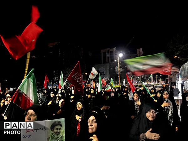 برپایی نماز استغاثه در ساوجبلاغ 