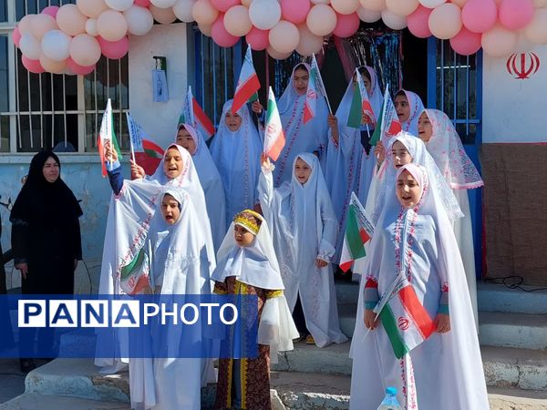 نواختن زنگ مهر در مدارس شهرستان خرم‌دره 