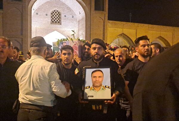مراسم وداع با شهید امنیت هادی میرآبادی در مسجد جامع شهرستان نیشابور 