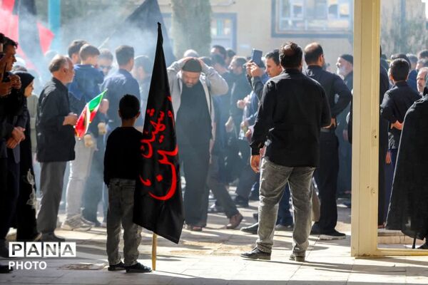 تشییع پیکر شهید محمد مهدی آخوندی در ابراهیم‌آباد