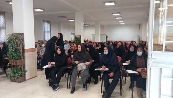 کارگاه آموزشی توانمندسازی مدیران و معاونان اجرایی مدارس متوسطه اسلامشهر