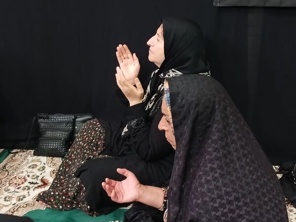 گرامیداشت ۲۸ زن شهیده در کامیاران؛ ترویج ایثار و فداکاری