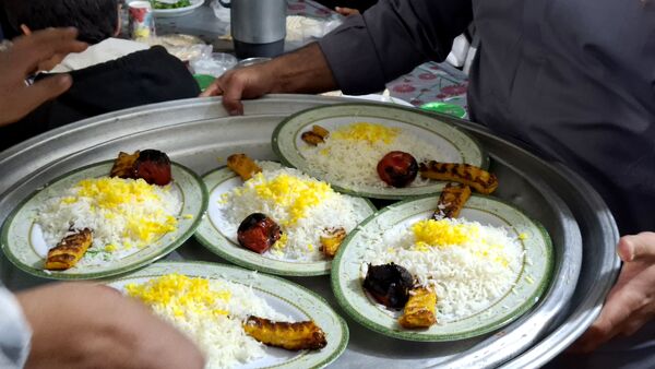 افطار دوستانه دبیرستان ملاصدرا؛ لحظاتی به یادماندنی برای دانش‌آموزان