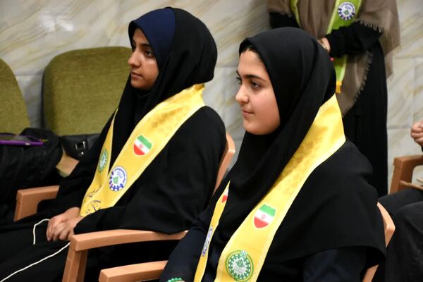 پیش‌اردوی ملی تشکیلات پیشتازان دختر در مازندران 