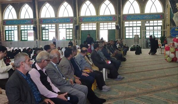 رزمایش اهدا لوازم التحریر به دانش‌آموزان در قائمشهر