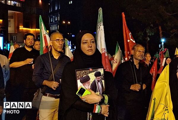 از ماتم صفر تا میدانِ ماندن؛ غرفه ها برپاست،جمعیت در جای خود