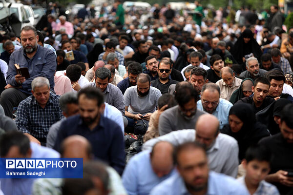 مراسم دعای عرفه در خیابان سعدی