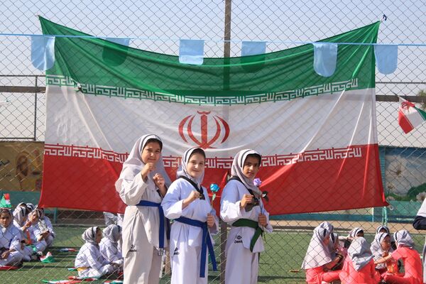 برگزاری المپیاد ورزشی درون مدرسه‌ای در بهارستان‌دو