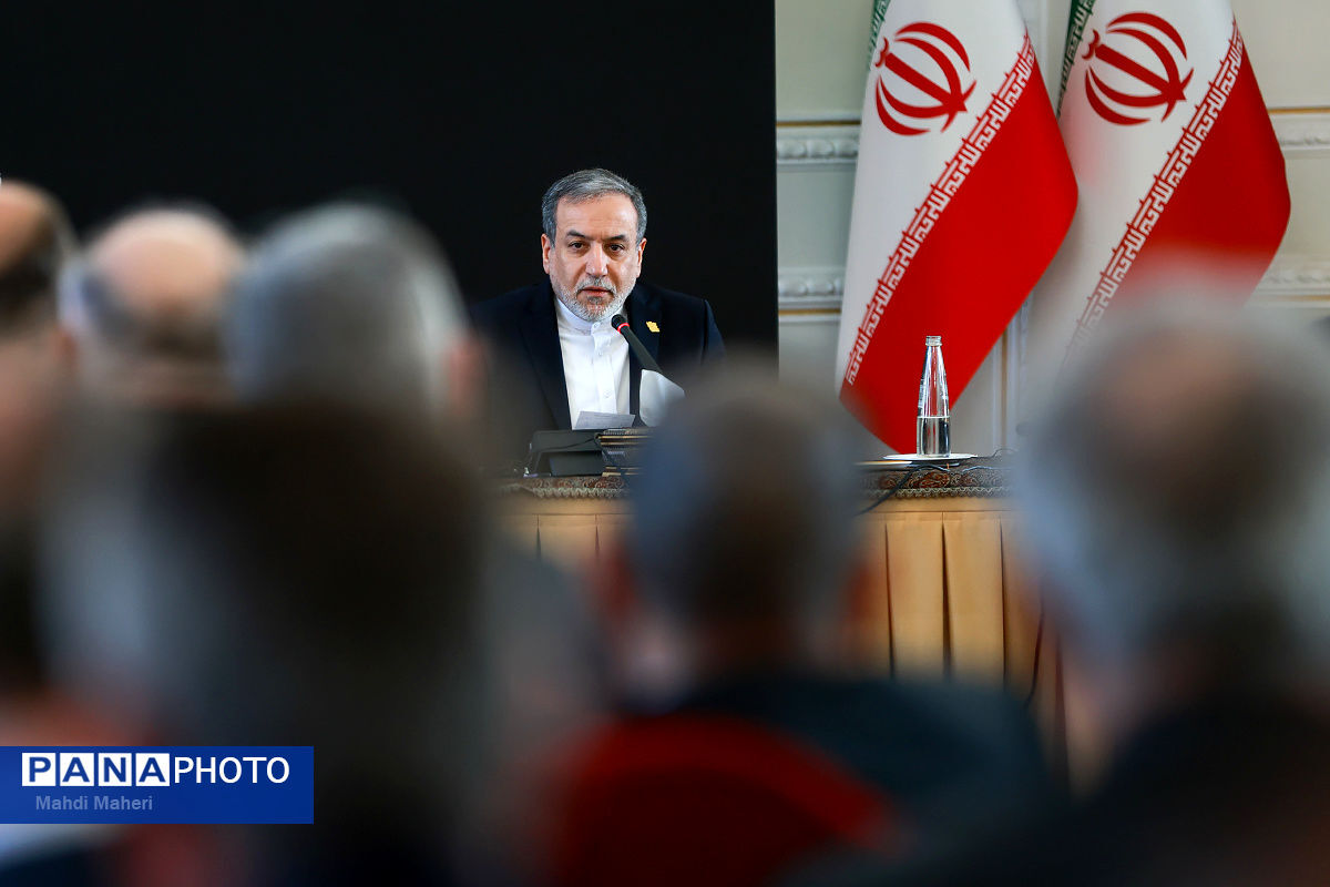 عراقچی: دوستان کُرد ما هوشیار باشند