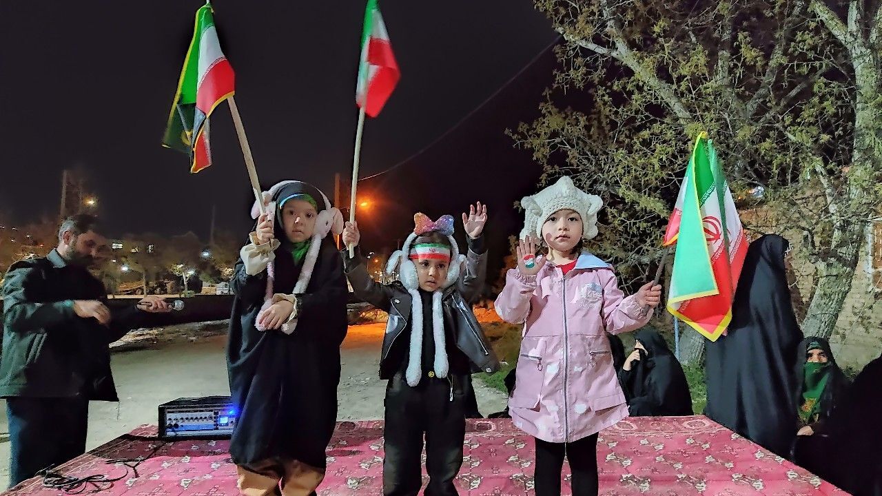 صدای ایستادگی در شب‌های خیابان شهر بار