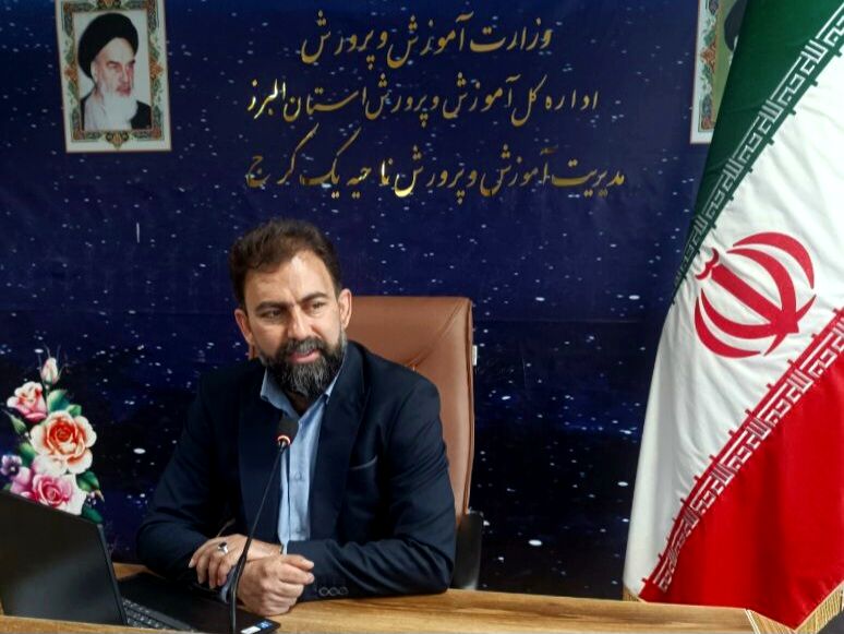روابط عمومی در اجرای پیشبرد اهداف آموزش و پروش نقشی حیاتی ایفا می‌کند