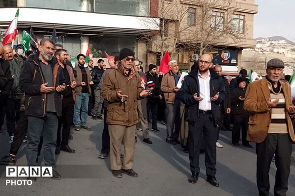 بیعت با سومین امام انقلاب در رودهن 