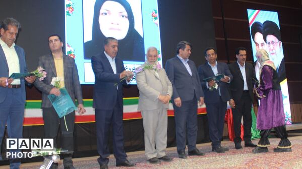گرامیداشت هفته معلم در دانشگاه فرهنگیان کرمان 